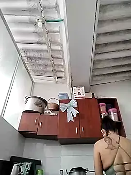 Snapshot of Corina_hot chatting on December 15, 7:21 pm Corina hot online show from December 15, 7:21 pm