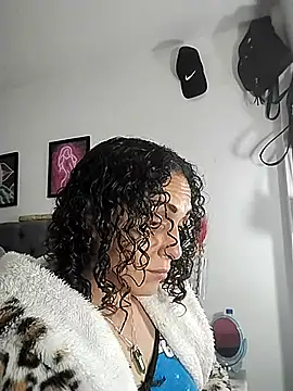 Snapshot of Corina_hot chatting on March 20, 2:51 am Corina hot online show from March 20, 2:51 am