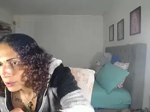 Snapshot of Corina_hot chatting on March 22, 11:31 pm Corina hot online show from March 22, 11:31 pm