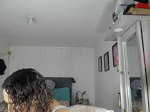 Snapshot of Corina_hot chatting on October 14, 7:58 pm Corina hot online show from October 14, 7:58 pm