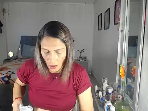 Snapshot of Corina_hot chatting on October 23, 7:56 pm Corina hot online show from October 23, 7:56 pm