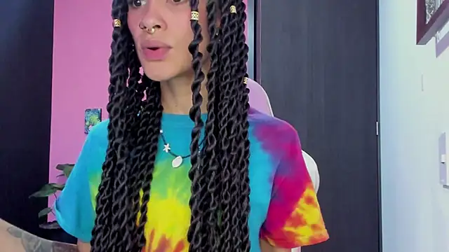 Juanadearco5 online show from December 19, 10:10 pm