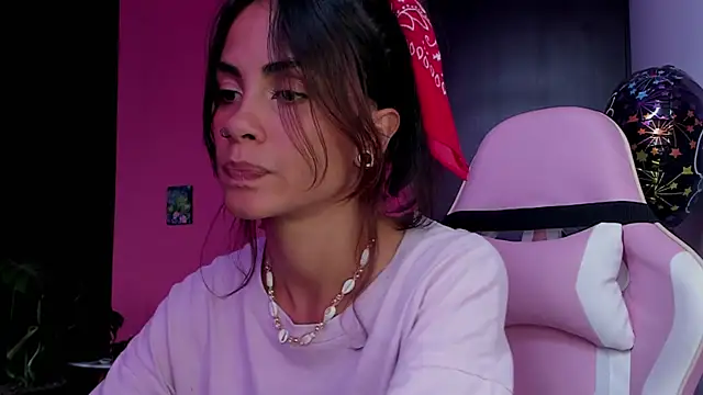 Juanadearco5 online show from March 19, 5:50 pm