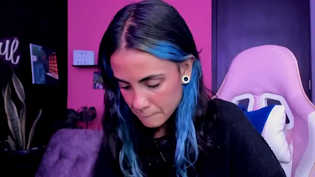 Juanadearco5 online show from November 12, 2:28 pm