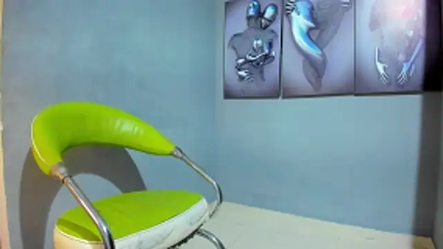 Snapshot of jamiief4 chatting on November 2, 12:35 am jamiief4 online show from November 2, 12:35 am