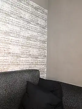 Snapshot of ExclusiveLeexx chatting on February 11, 9:20 am ExclusiveLeexx online show from February 11, 9:20 am