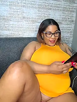 Snapshot of ExclusiveLeexx chatting on March 21, 5:45 pm ExclusiveLeexx online show from March 21, 5:45 pm