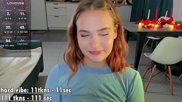 Snapshot of CarolineLovers chatting on December 19, 10:32 pm CarolineLovers online show from December 19, 10:32 pm