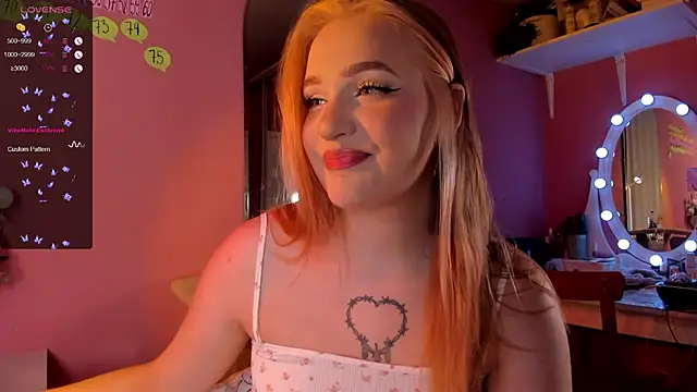 Snapshot of CarolineLovers chatting on September 25, 8:34 pm CarolineLovers online show from September 25, 8:34 pm