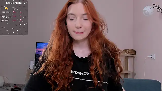 cinnabon girls online show from December 5, 2:11 pm