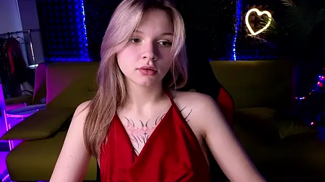 LitaBrom online show from December 5, 4:09 am