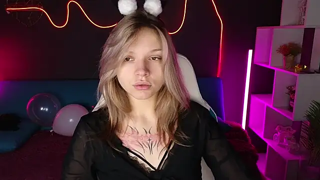 LitaBrom online show from December 20, 1:14 am