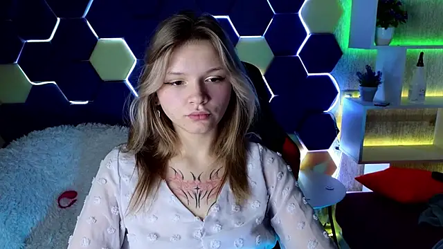 LitaBrom online show from December 29, 5:21 am