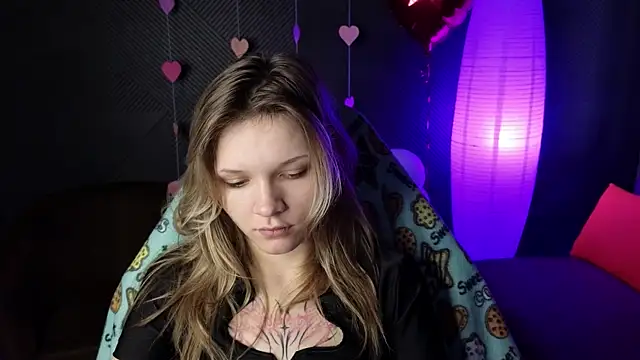 LitaBrom online show from February 17, 4:42 am