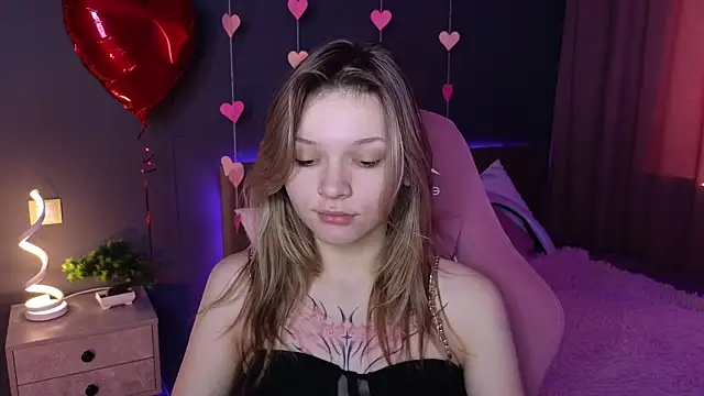 LitaBrom online show from February 18, 4:37 am