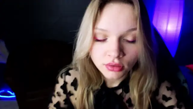 LitaBrom online show from February 23, 11:11 am