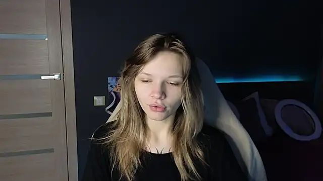 LitaBrom online show from October 3, 1:46 am