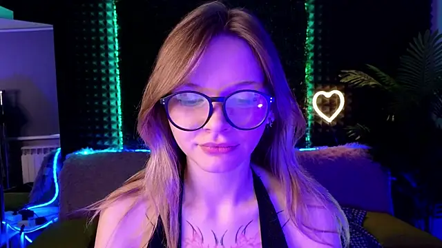 LitaBrom online show from October 7, 2:09 am