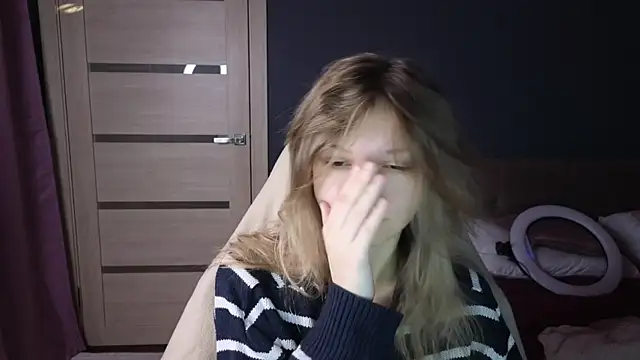 LitaBrom online show from October 14, 1:39 am