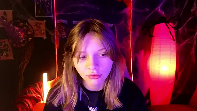 LitaBrom online show from October 19, 1:39 am