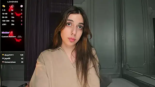 Snapshot of eva_lim chatting on December 15, 2:08 am eva lim online show from December 15, 2:08 am