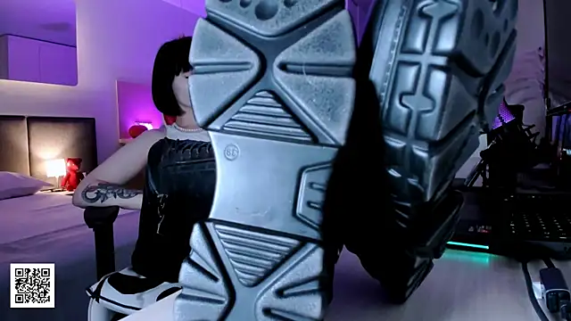  Goddess Misha  online show from October 30, 9:15 pm