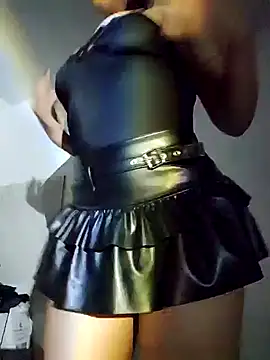 xmoira3x online show from December 14, 6:35 am