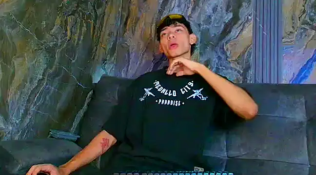 Daviid laidd online show from February 4, 9:31 pm