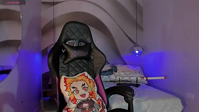 IamNayuta online show from March 12, 8:31 pm