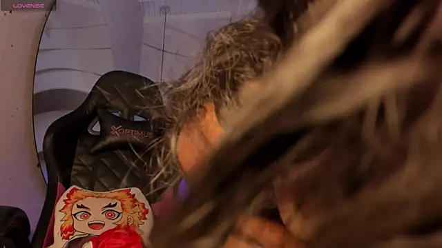 IamNayuta online show from March 13, 8:11 pm