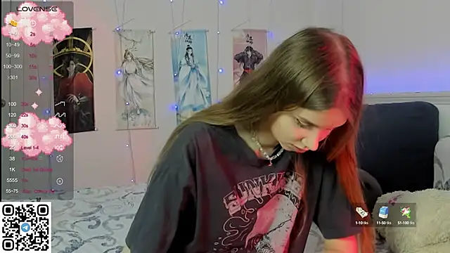 Snapshot of JorRoger chatting on February 8, 9:15 pm JorRoger online show from February 8, 9:15 pm