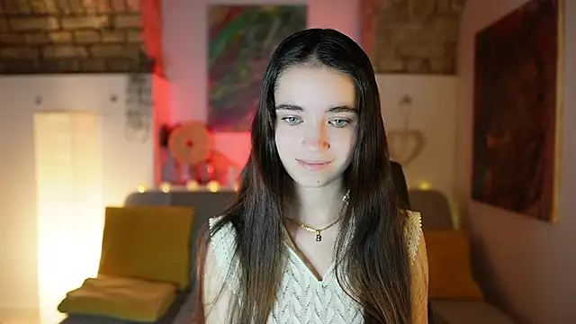 Gia Paige18 online show from December 27, 3:15 pm