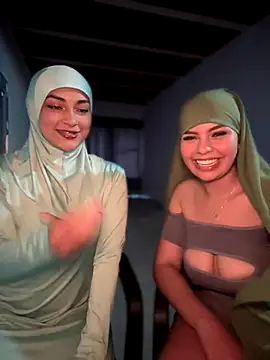 lalilamassu1 online show from September 11, 10:43 pm