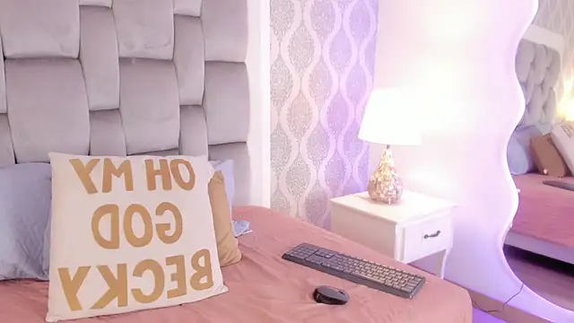 Sara  Williams online show from February 27, 3:47 am