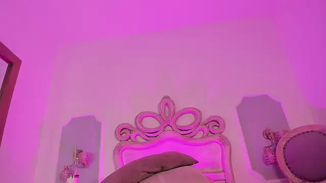 Sara  Williams online show from November 10, 3:49 am