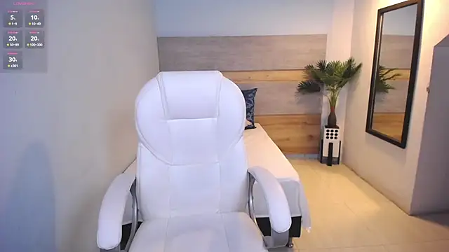 Snapshot of Violetta_rainbow chatting on January 11, 3:44 am Violetta rainbow online show from January 11, 3:44 am