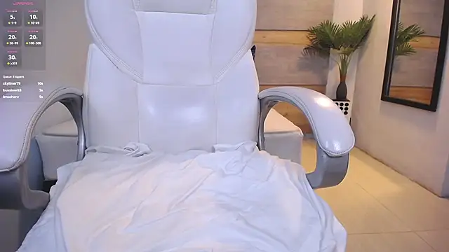 Snapshot of Violetta_rainbow chatting on March 11, 10:07 am Violetta rainbow online show from March 11, 10:07 am