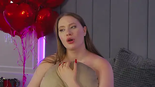 ChloeMarsch online show from February 15, 2:33 pm