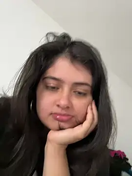 Stephania 18 online show from January 4, 3:39 pm