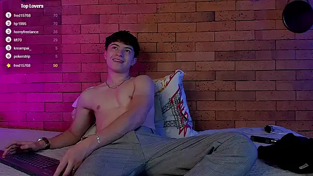 Ares Dickson online show from December 3, 9:11 am