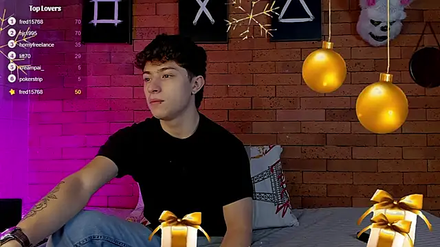 Ares Dickson online show from December 5, 6:43 am