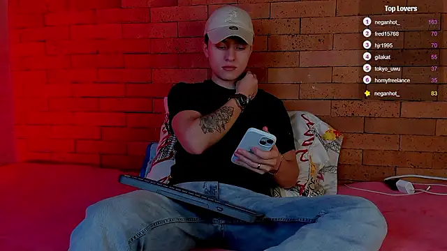 Ares Dickson online show from December 8, 10:30 am