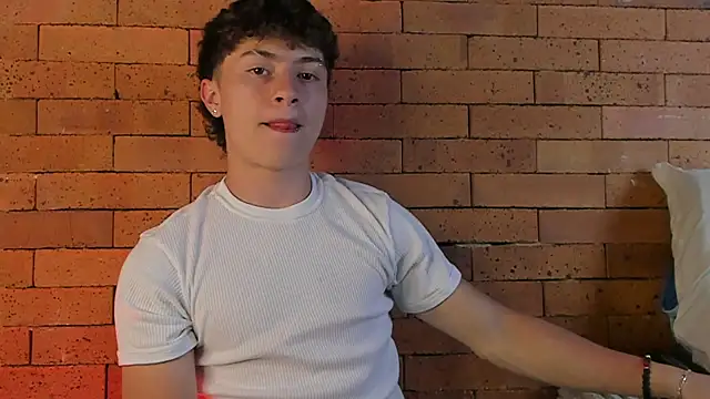 Ares Dickson online show from January 17, 3:23 am