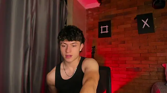 Ares Dickson online show from February 2, 4:26 am