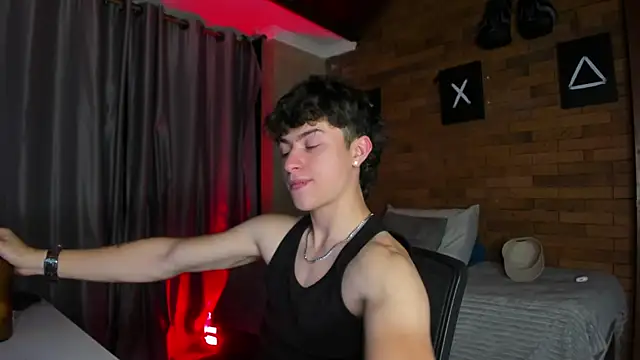 Ares Dickson online show from February 8, 4:25 am