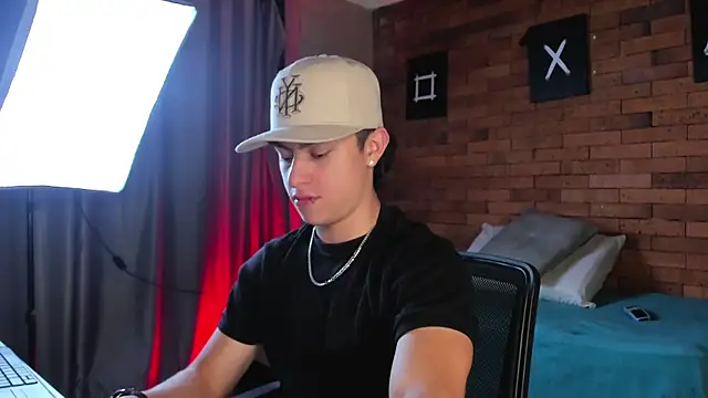 Ares Dickson online show from February 11, 5:05 am