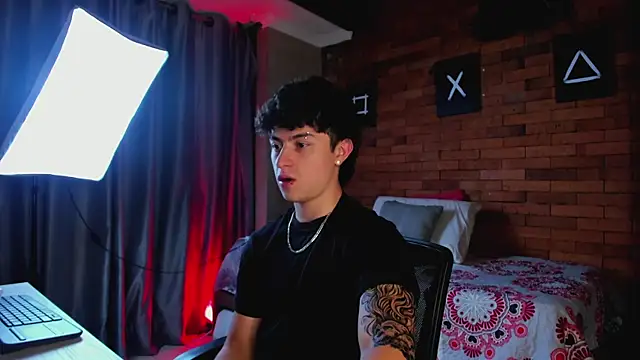 Ares Dickson online show from February 17, 6:20 am