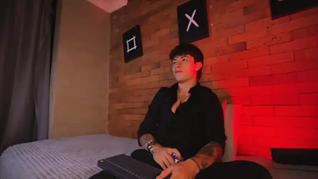 Ares Dickson online show from March 18, 4:26 am