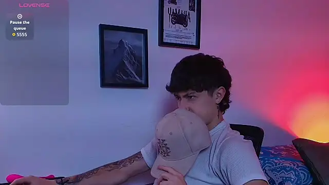 Ares Dickson online show from November 12, 9:03 pm