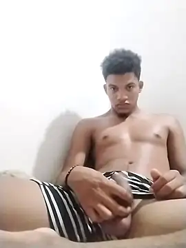 Snapshot of Gutierrez6383 chatting on March 4, 4:27 am Gutierrez6383 online show from March 4, 4:27 am